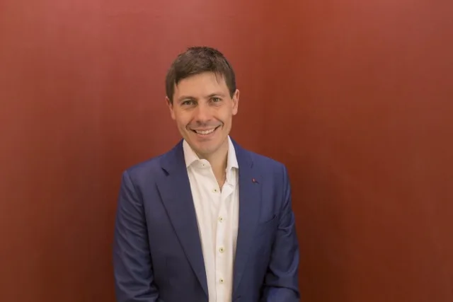 Dr. Fernando Amato, cirurgião plástico especialista em mastopexia - CRM/SP 133826